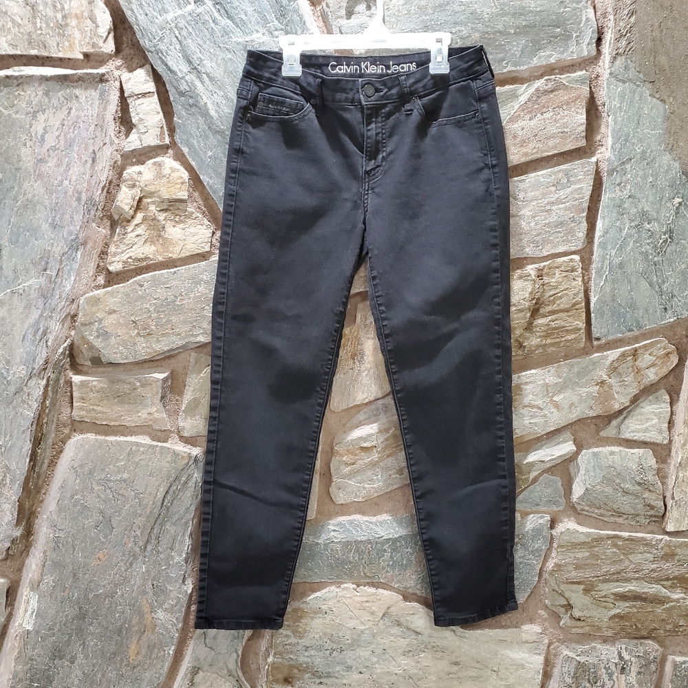 Calvin Klein Ankle Skinny Jeans sz 28